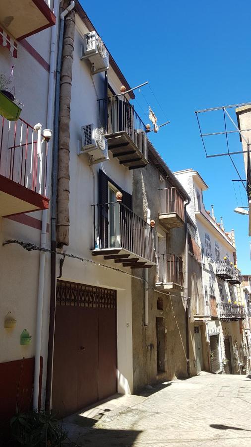 Villa Arte Mare E Cultura à Pettineo Extérieur photo