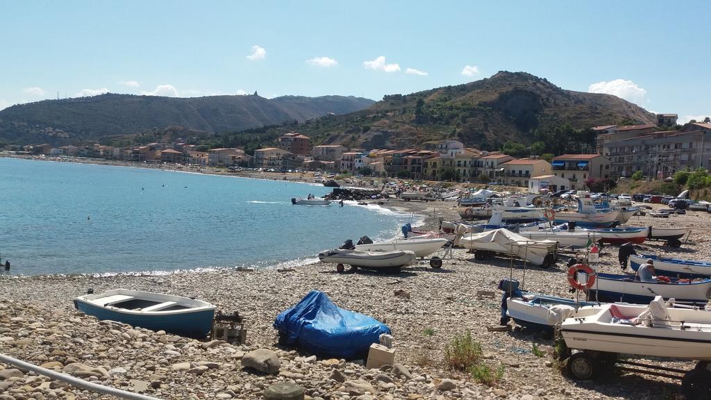 Villa Arte Mare E Cultura à Pettineo Extérieur photo
