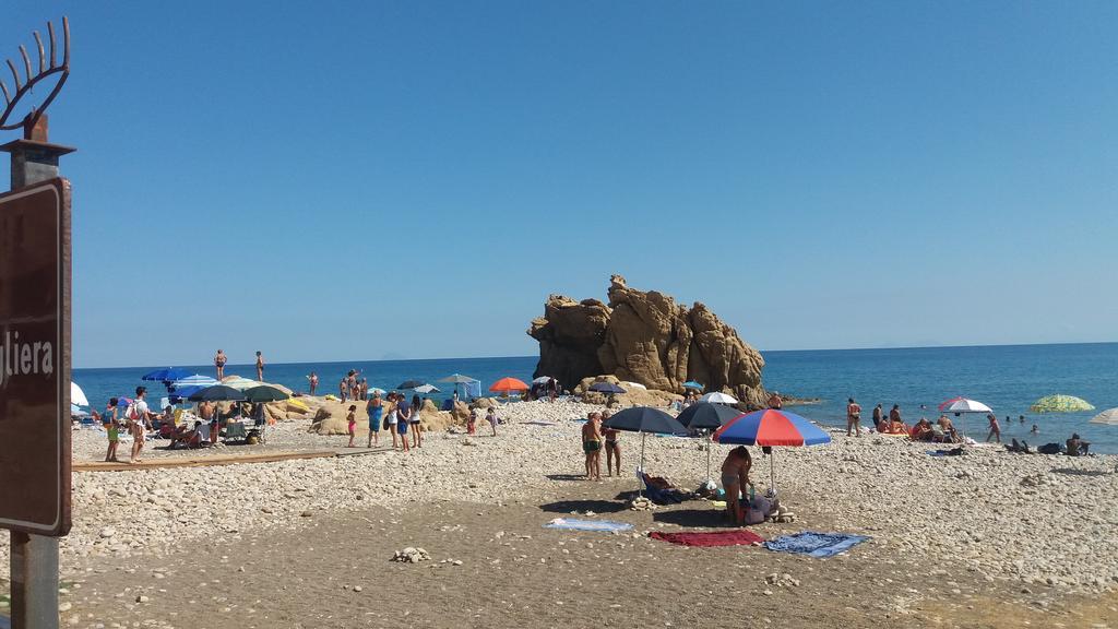 Villa Arte Mare E Cultura à Pettineo Extérieur photo
